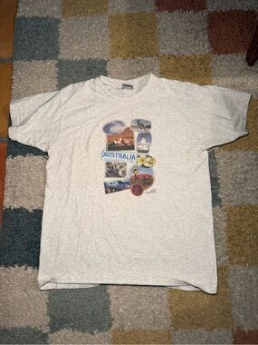 Heather Gray Short-Sleeve Australia Graphic Tee